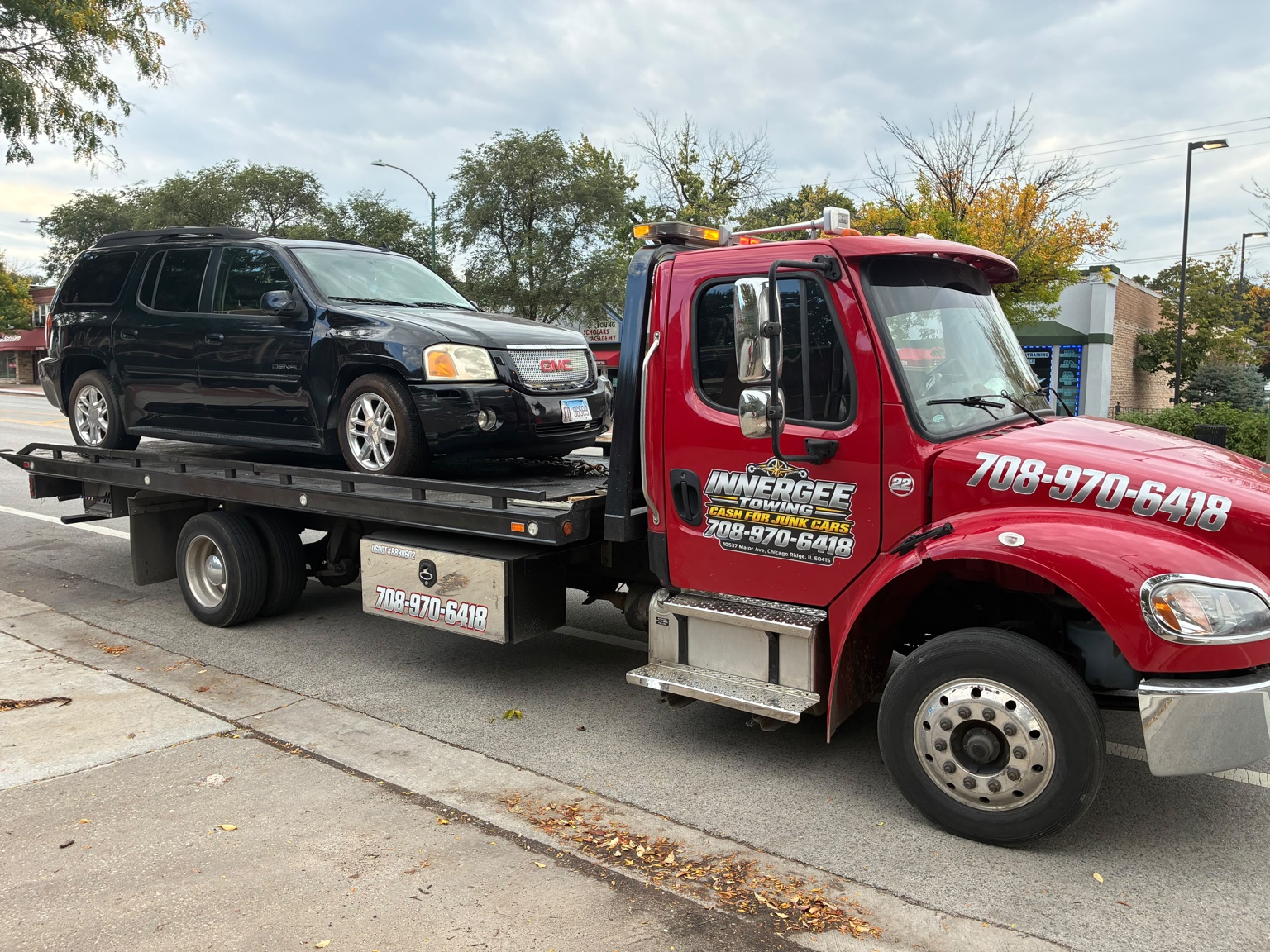 GMC SUV on the Innergee flatbed
